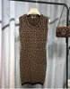 デザイナーの女性のドレス春秋の服セースカジュアルニットスカート女性ニット格子縞の印刷ガールウォームロングスリーブドレスアジアサイズ