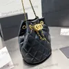 22SS F/W أكياس دلو كلاسيكية مبطن من الذهب Matelasse Chain Crossbody Handts Handbags Mini Luxury Designer Outdoor Outdoor