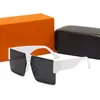 2022 Mode Luxurys Polarisierte Sonnenbrille für Frau Mann Strand Designer Sonnenbrille mit Buchstaben Marke Sonnenbrille Rechteck Reisen Adumbral