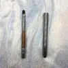 Infällbar reseläpp Gloss Makeup Borstes No.304 Portable Lip Brush Pen With Metal C