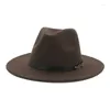 ベレー帽の帽子fedoras hats for women men unisex felt accessoriesソリッドベルトカジュアルファッション冬フェドーラソムブレロスデミュージャー