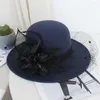 Bérets Chapeau en laine à larges bords pour femme Imitation Big Wing Flower Winter Wedding Warm