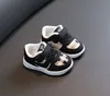 First Walkers 클래식 브랜드 Cool Baby Shoes 소녀 소년 스니커즈 스포츠 러닝 우수 유아 귀여운 유아 0-2T