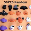 Artigo de Natal 5/50pcs Novo Mini Mini Sishy S Mochi Squishies Halloween Kawaii Padrão de Animal de Estresse Alívio Squeeze para crianças Presentes de aniversário 0914