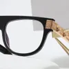2024 Дизайнерские солнцезащитные очки Мужчины Женщины Очки Открытый ветрозащитный очки ПК Рамка Мода Классические женские солнцезащитные очки Зеркала 3039 с коробкой