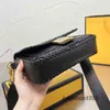 Tasarımcı Akşam Çanta Çanta Omuz Kadın Dokuma Çanta Lüks Deri Crossbody Kadın Koltukaltı Çantalar 220406Multi Pochette