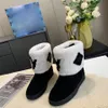 Designer Femmes Bottes Neige En Cuir Lauréat Plat Casual Chaussures Doux Hiver Chaud Filles En Peau De Mouton Marron Noir Chaussures En Plein Air En Peluche De Fourrure Demi Bottine