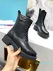 Botas de grife Fashion Luxury Classic Black With Activities Holiday pode participar de uma variedade de lugares 2022