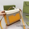 Claic Postman Bag Letter Prints Crobody Handbag Flap Meenger Shoulder Bags Moda Flip Wallet Compartiment Internal 2022 top qualityMulti Po