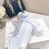 Sapatos infantis sapatos de bebê menina menina tênis tênis tênis lacando tira respirável 2022 macio confortável 6 estilo