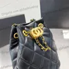 22SS F/W أكياس دلو كلاسيكية مبطن من الذهب Matelasse Chain Crossbody Handts Handbags Mini Luxury Designer Outdoor Outdoor