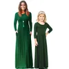 Dopasowane rodzinne stroje dziewczynki i mama plażowe sukienki Matka i córka solidne bohemijskie sukienki z długimi rękawami Dopasowane sukienki 38 220914