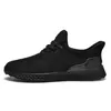 2022 Nya m￤n Running Shoes Mesh sneaker andningsbar utomhus klassiker ljus svart r￶d tennissko chaussures de sport h￤ll hommes