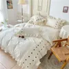 Bedding Defina a cama Bordado de renda de algodão coreano Princess Style Conjunto de ruffles colcha capa de cama com travesseiro de linho de linho Shams