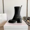 Half Rain Boots Designer Mulheres saltos grossos Cavalias Knight Fashion Fashion Toe Couro macio ￠ prova d'￡gua Inverno ao ar livre Sapato luxuoso