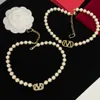 Pearl Designer Pendants Jewelry Gold V Lover Neckwear Chains Diamond Men Women Party Accessories Charm Necklaces