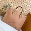 حقيبة فاخرة 2022 أزياء Onthego Leather Leather Women Luxurys مصممين حقائب أصلية حقائب يدوية رسول كروس كتف حقيبة التسوق 35 سم