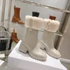 Stivali da mezza pioggia Designer Donna Tacchi spessi Stivaletti da cavaliere Moda Punta quadrata Pelle morbida Impermeabile Outdoor Inverno Scarpa di lusso