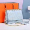 2022 Designerväskor Messenger Chain Small Square Bag Fashion Rivet Texture Single Shoulder Bag