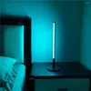 Lampy stołowe Kreatywne kolorowe lampa RGB Nordic Bedside Sypialnia Prosta pomieszczenie LED z zdalną atmosferą