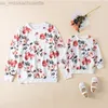 Família combinando roupas de outono Família Floral Hoodies Mãe e filha filho combinando roupas Mama Kids Girl Clothing New Mother e filha Roupas L220916