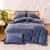 Ensembles de literie hiver doux chaud velours polaire broderie coréen princesse Style ensemble housse de couette épaissir Quilting jupe de lit taies d'oreiller