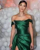 2023 Hunter Green Red Carpet Evening Dresses Off Shoulder Slit Dubai Arabic Aso Ebi Pleated Stain Prom Dress Vestidos de Noche 322