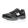 2002R Czarne ciemnoszare białe buty do biegania dla mężczyzn M2002R Sports Shoe Buts Sneakers Treakers Womens Women Athletic Man Sneaker M2002RR1
