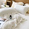 Bedding Conjuns