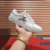 Scarpe casual sneaker sneaker stivali designer in pelle decorazione in metallo pelli da uomo che si uniscono per le pelli formali scomodini per uomini