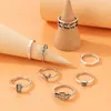 L'anello congiunto di strass trasparente stile semplice imposta la geometria dei fiori di fascini per i gioielli degli uomini delle donne 8 pezzi/set