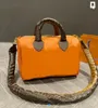 Womens tote donzen kussen tas Crossbody Tote portemonnee portemonnee luxe ontwerpers bakken waterdichte handtassen mode vrouwen borduren schoudertassen