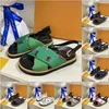 2022 Designer Cross Tarps Sandals tofflor Nya R Luxury Slides Men Summer Rubber Beach Slide Fashion Scuffs tofflor inomhusskor Storlek 35-40