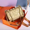 2022 Designerväskor Messenger Chain Small Square Bag Fashion Rivet Texture Single Shoulder Bag