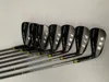 Ferto de lâmina de ferro preto Irons Forged Clubes de golfe 4-9p Eixo de aço com tampa da cabeça