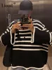 Camisolas femininas de suéter preto e branco Streetwear Loose Tops Mulheres pulôver fêmeas Jumper Manga longa Turtleneck Sweaters com nervuras 220916