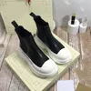 2022 Womens Boots Dress Shoes مصمم أزياء عالي الجودة من النعال النسائية القوية راحة مزيل العرق المبللة مطاطية مقاومة