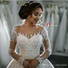 A-linje bröllopsklänningar 2023 arabisk underbar prinsessa med långa ärmar v hals ruffle lager kapell tåg brudklänning vestidos de novia plus size corset back gb0916
