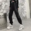 Kvinnor Pants Capris Punk Cargo Pants Women Joggers med kedjefickor plus storlek Löst svarta kvinnor baggy harajuku stora byxor hiphop 220916