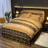 Ensembles de literie ensemble de luxe matelassé broderie velours flanelle housse de couette couette dentelle volants amovible jupe de lit couvre-lit 4 pièces