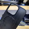 iPhone 14 Pro Max 14 13 Matte Togh Armor Cover用の磁気本物の炭素繊維ケース