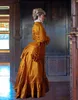 Victorian Dupioni Bustle Evening Dresses 1920s Long Sleeves 바닥 길이 Taffeta High Collar Women 형식 무도회 파티 가운 주름 고딕 양식가 가장 무도회 드레스