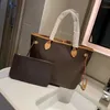 Tragetaschen Hochwertige Einkaufstasche Luxus-Designer-Mode für Damen, großes Volumen, eine Schulter Handtasche, klassischer Stil, Null-Geldbörse, zwei in einem