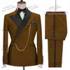 Costumes pour hommes Bleu royal Hommes Costume Blazer à double boutonnage Dernières conceptions de pantalons de manteau Slim Fit 2 pièces Tuxedo Custom Groom Prom Ternos