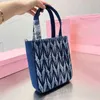 Diseñador Mini Tote Bolso Denim Diamond Tote Bag Mujeres Bolsos arrugados Para mujer Clásico Gran capacidad Lady Bolsas de compras 220905