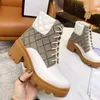 Damen Designer Stiefel Martin Booties Knöchel Plateauschuhe Desert Diamond Bee Stickerei Sterne Echtes Leder Rutschfeste Winter Botas Größe 42