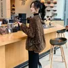 Futra kobiet juan wiatr płaszcz jagnięce kobietę Koreańskie ziarno łuk włosów imitacja jedna fala zima faux
