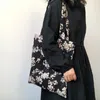 이브닝 가방 2022 스프링 오토 항공 패션 숄더백면 핸드백 검은 체리 꽃 여성 레트로 학생
