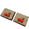 Portafogli da donna di marca italiana Portafogli di design di lusso Cherry Flip Pieghevole Pochette portatile Portamonete da donna di moda Tasca Famosi porta carte di credito femminili Portafoglio