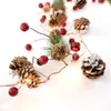 Juldekorationer 220 cm Christmas Pine Cones Garland med LED Fairy String Lights Red Berry lämnar krans för Xmas Year Home Pise Place Decor 220916